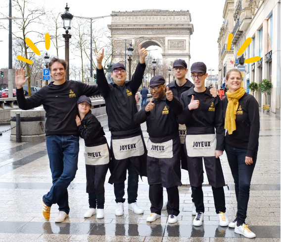 Café Joyeux : ouverture d'un nouveau coffee shop sur la plus belle avenue du monde  en faveur du handicap et de l'inclusion - FRANCE INFO