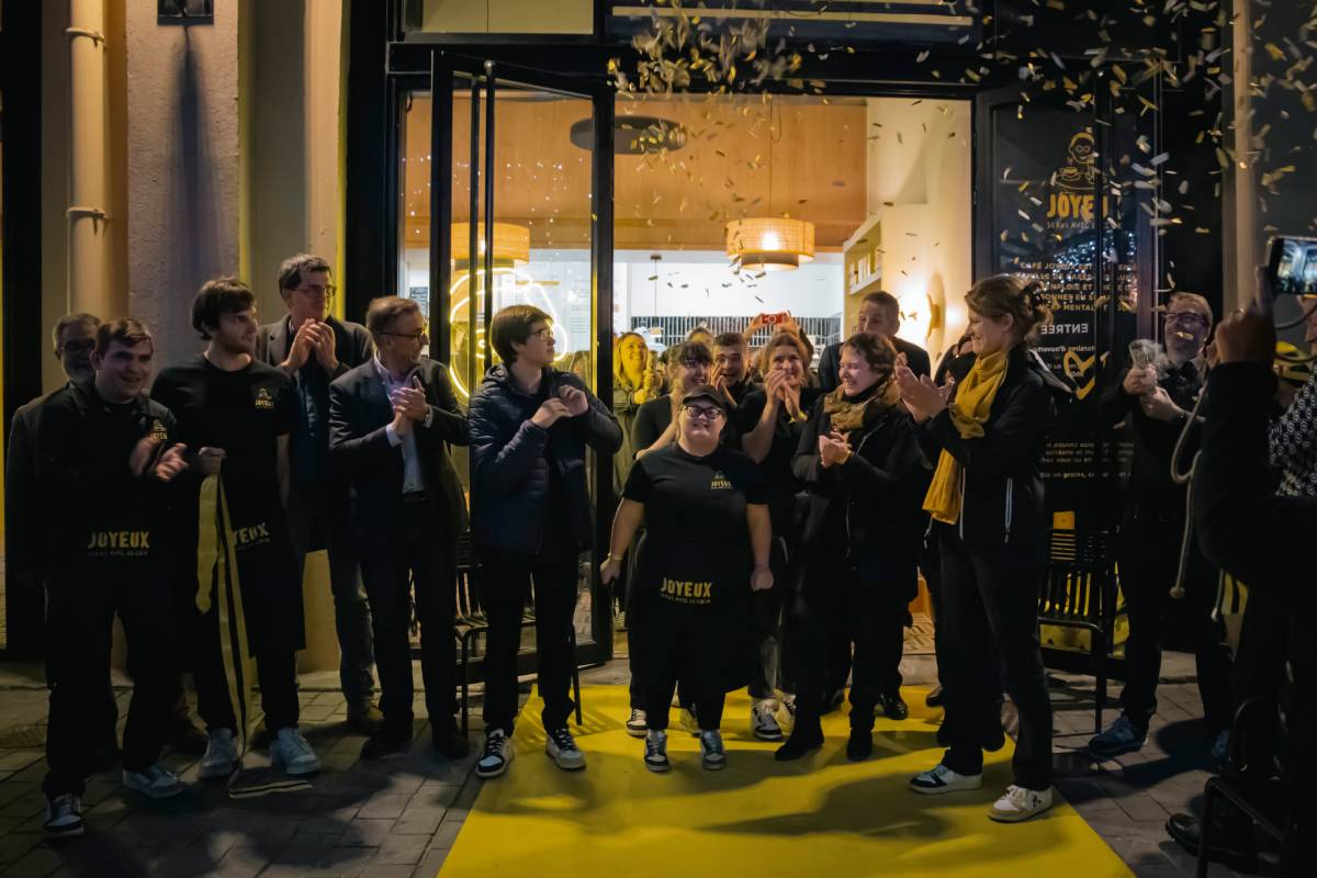 Café Joyeux : inauguration à Bord'Eau Village  avec joie de nos équipiers en situation de handicap mental et cognitif